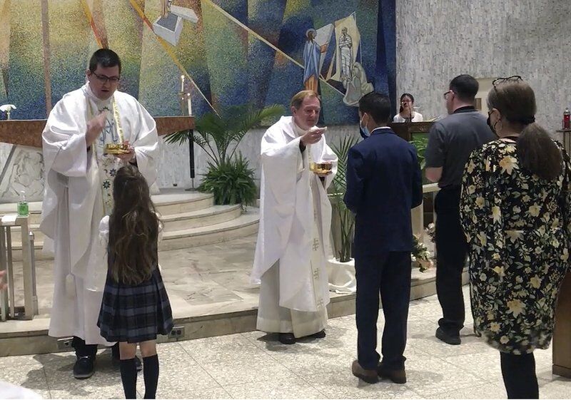 Teachers, students bid farewell to Holy Spirit Academy